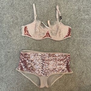 NWT Victoria’s Secret sparkle bra and panty set